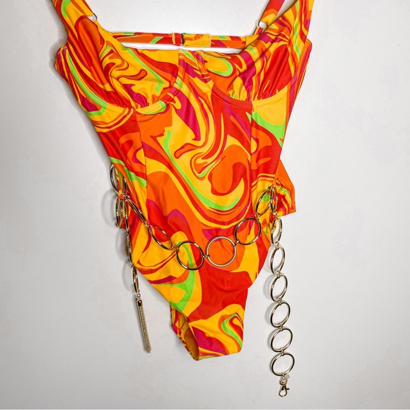 WeWoreWhat NWT Danielle 3.0 One Piece Swimsuit Retro Swirl Cherry Red Multi XS - Picture 4 of 12